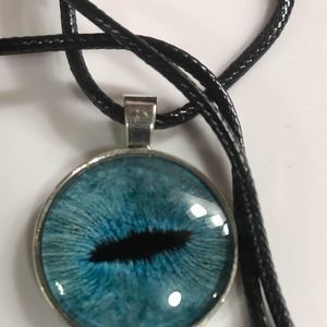 Cool blue eye pendant necklace